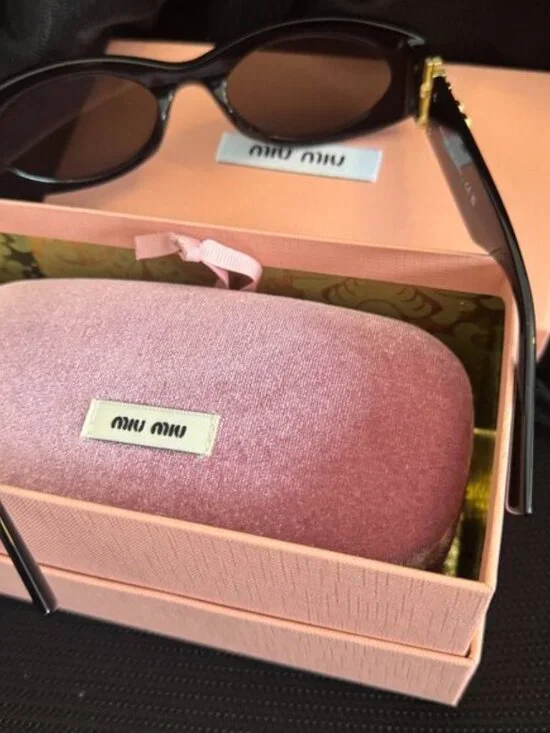 Viral Miu Miu Black Cat-Eye Sunglasses - Picture 5 of 11